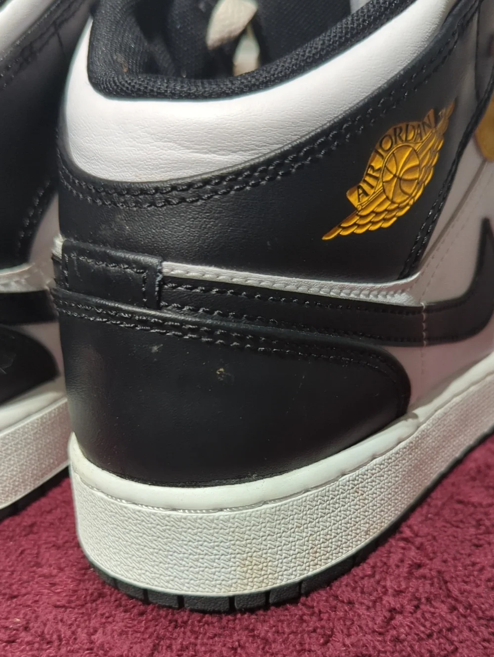Jordan Low Top Sneakers in Yellow Black White Size 5 Y Worn Twice!!! So Cool!!!